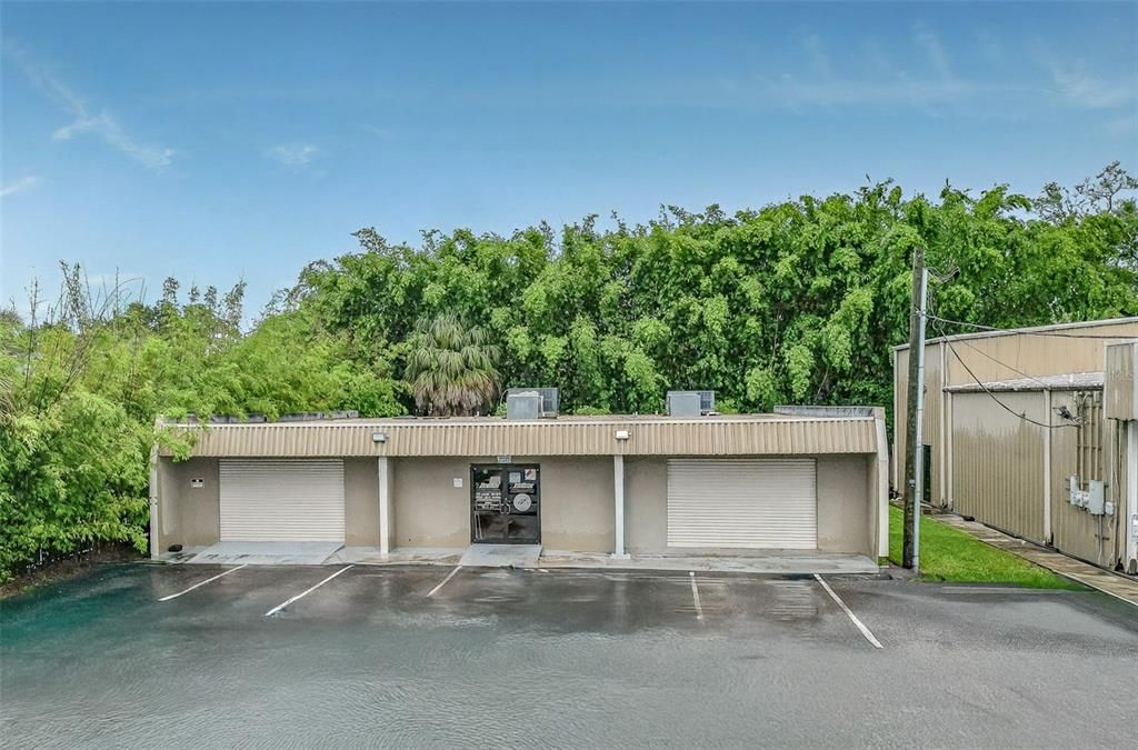 Detached Garage, Exterior