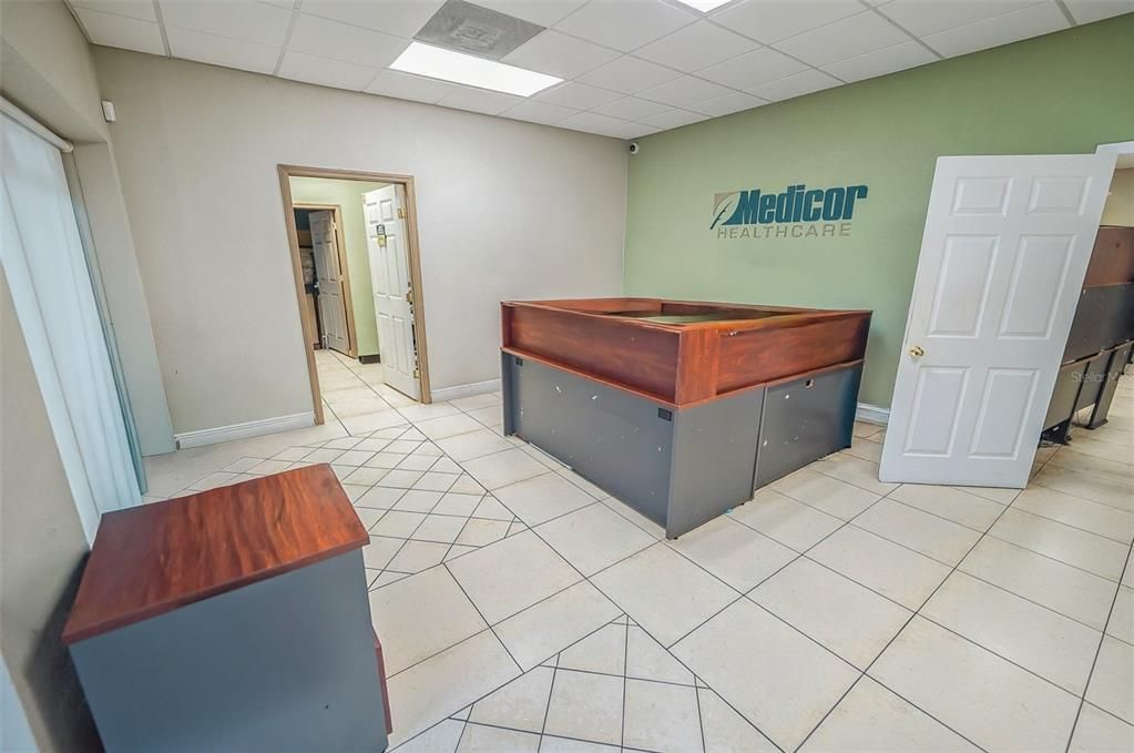 Hot Tub, Interior, Recessed Lighting