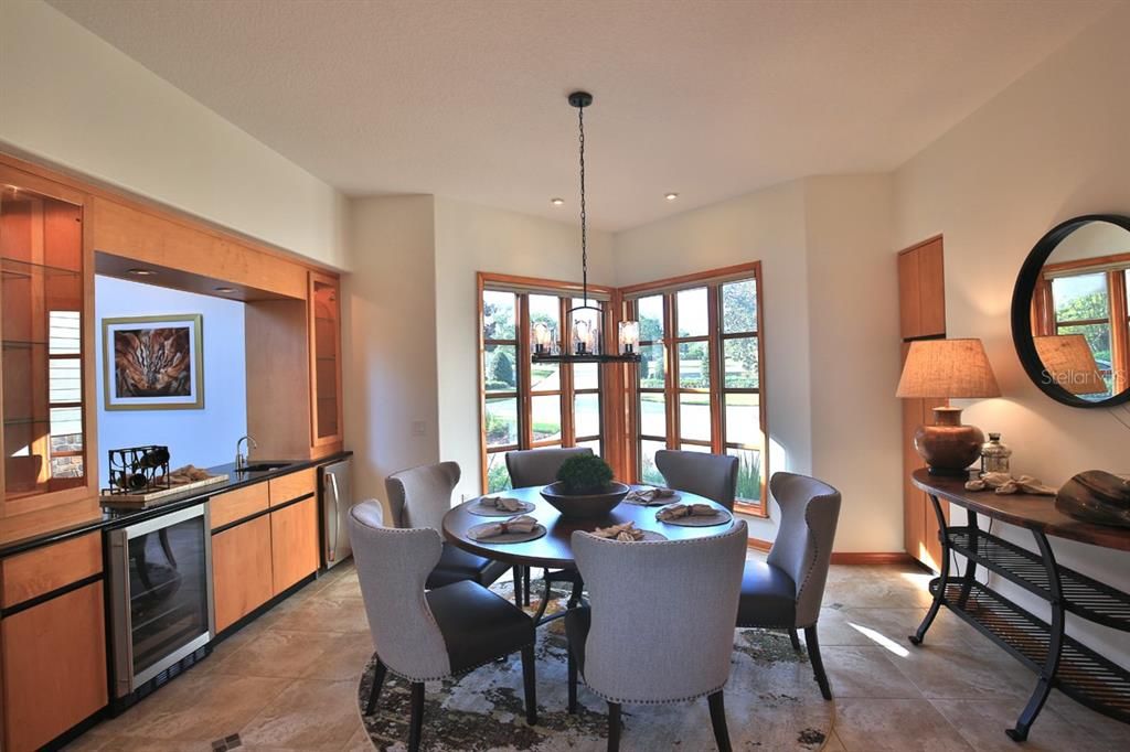 Dining room, Interior, Pendant Lights, Recessed Lighting