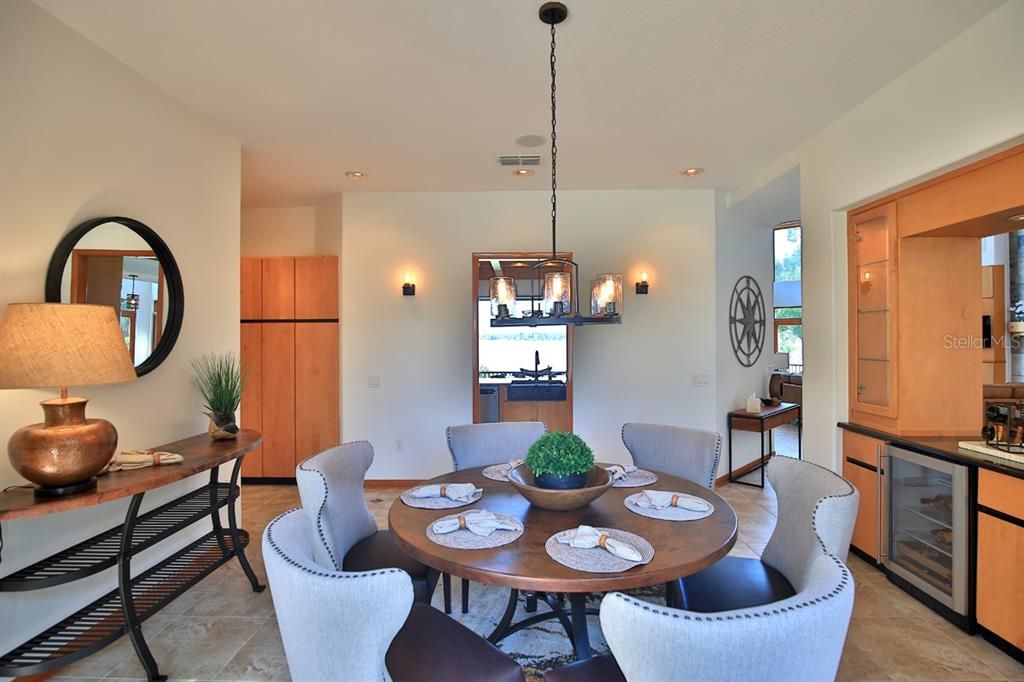 Dining room, Interior, Pendant Lights, Recessed Lighting