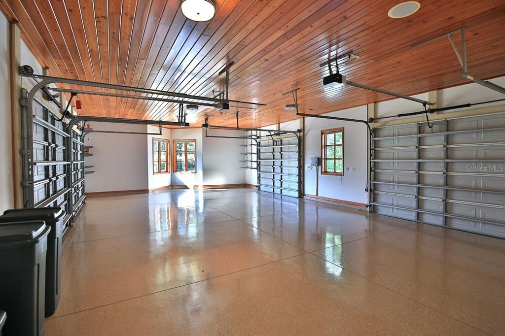 Garage, Interior, Wooden Ceilings