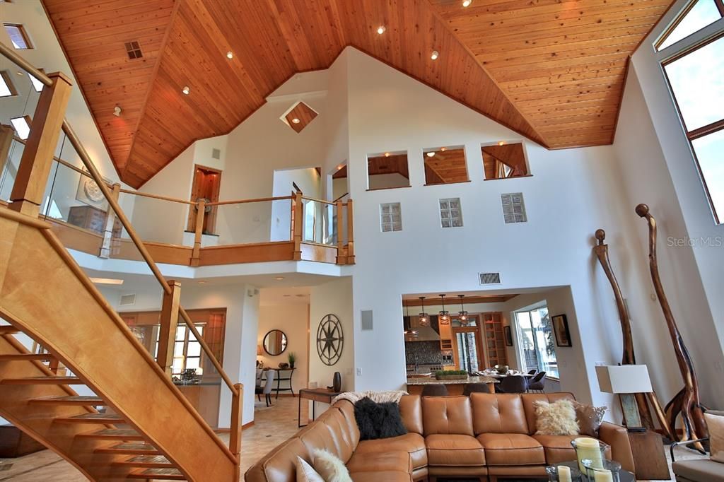 Dining room, Interior, Living room, Pendant Lights, Recessed Lighting, Wooden Beams, Wooden Ceilings