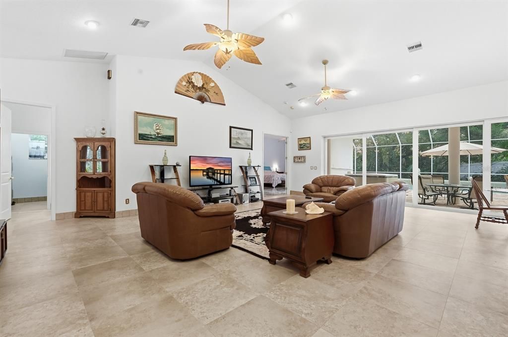 Dining room, Interior, Living room, Recessed Lighting