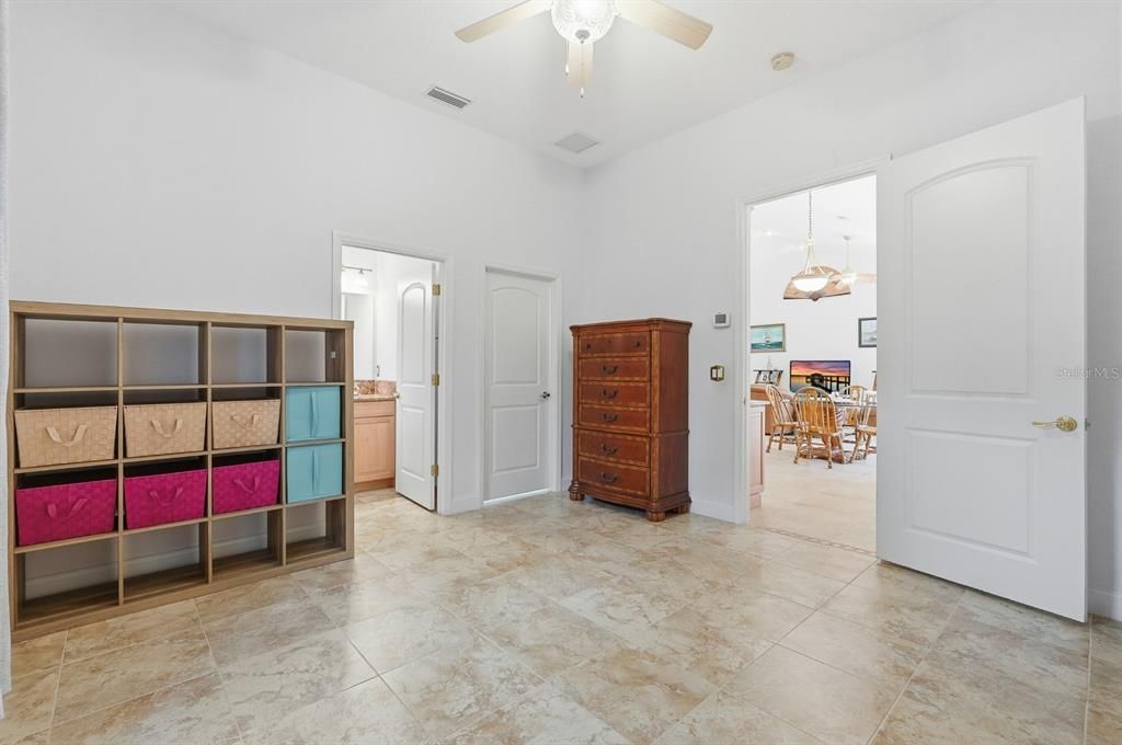 Dining room, Interior, Pendant Lights