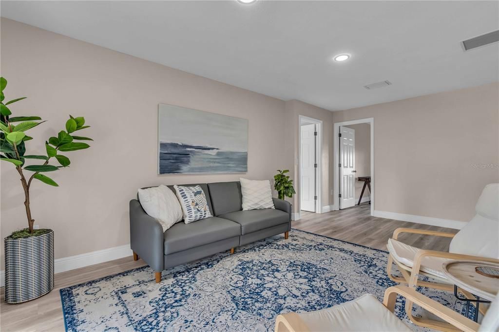 Interior, Recessed Lighting, Wood Texture Flooring