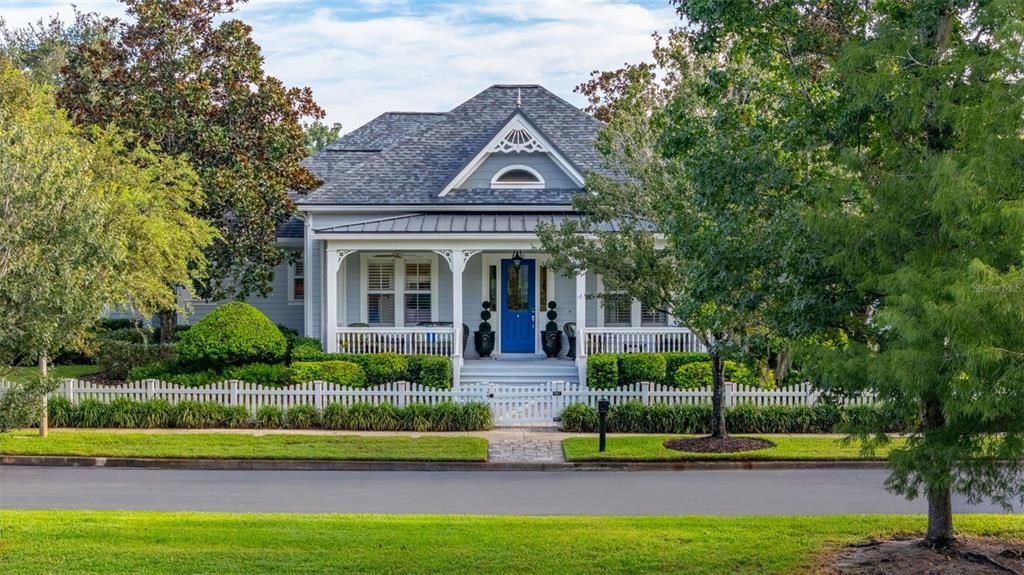 Exterior, Facade, Queen Anne Victorian