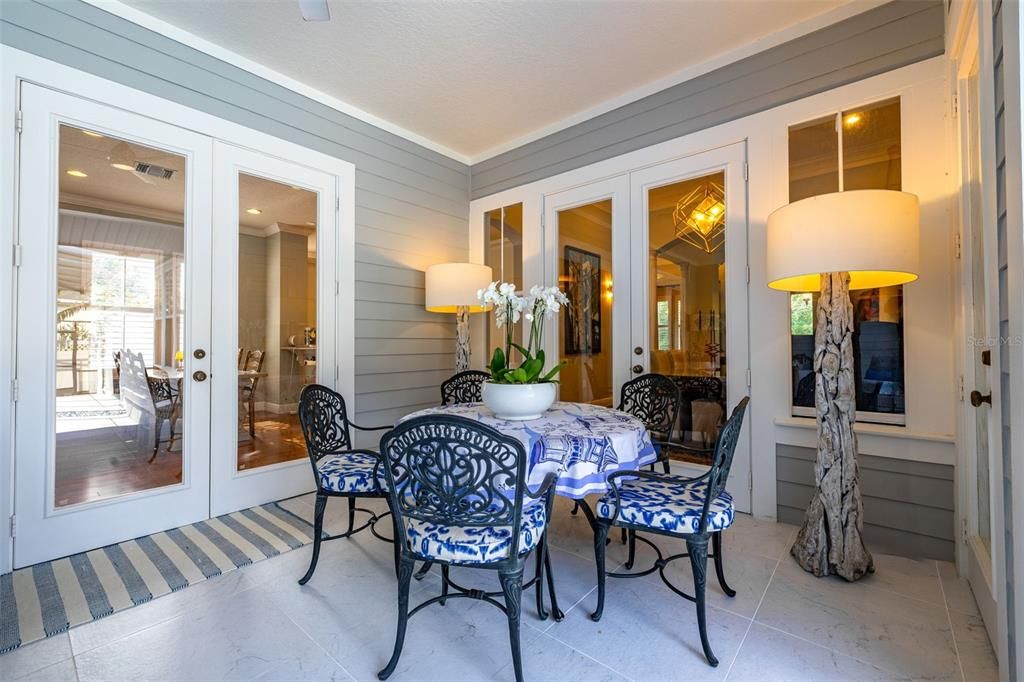 Dining room, Interior