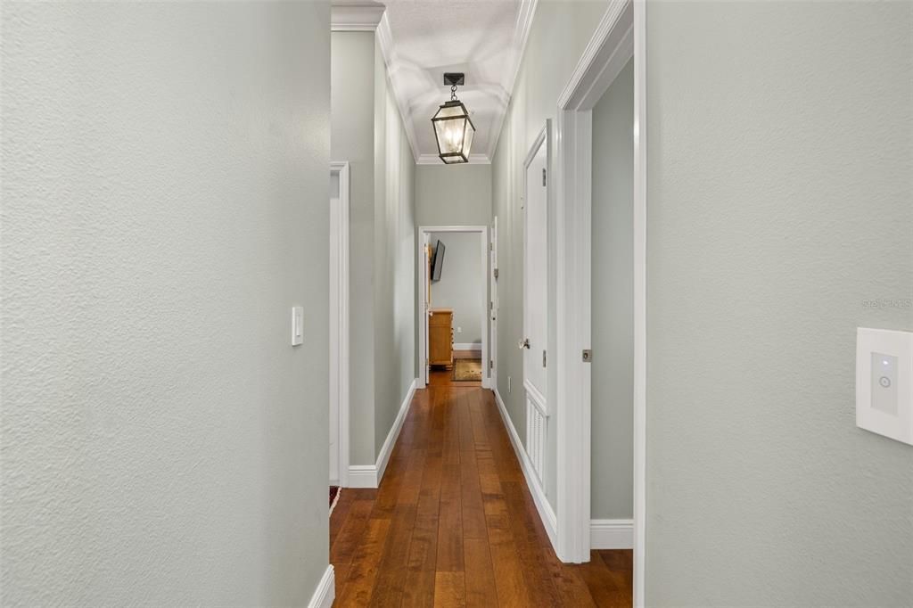 Interior, Pendant Lights, Wood Texture Flooring
