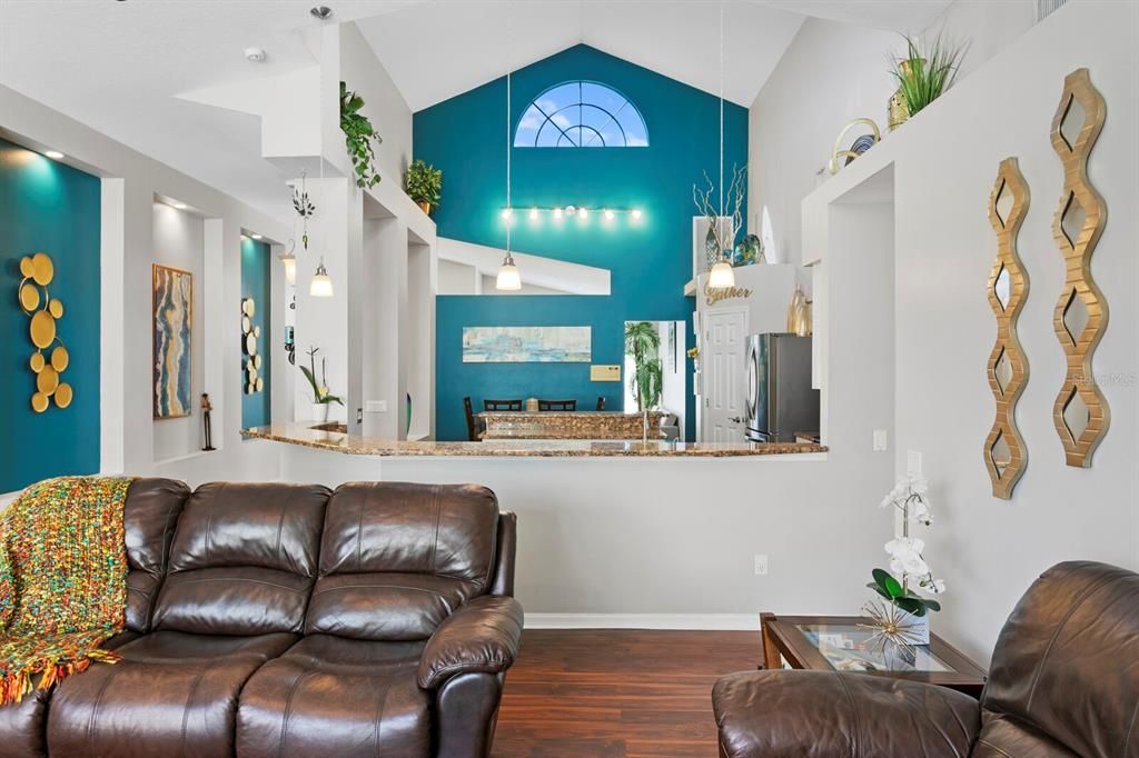 Interior, Pendant Lights, Recessed Lighting, Wood Texture Flooring
