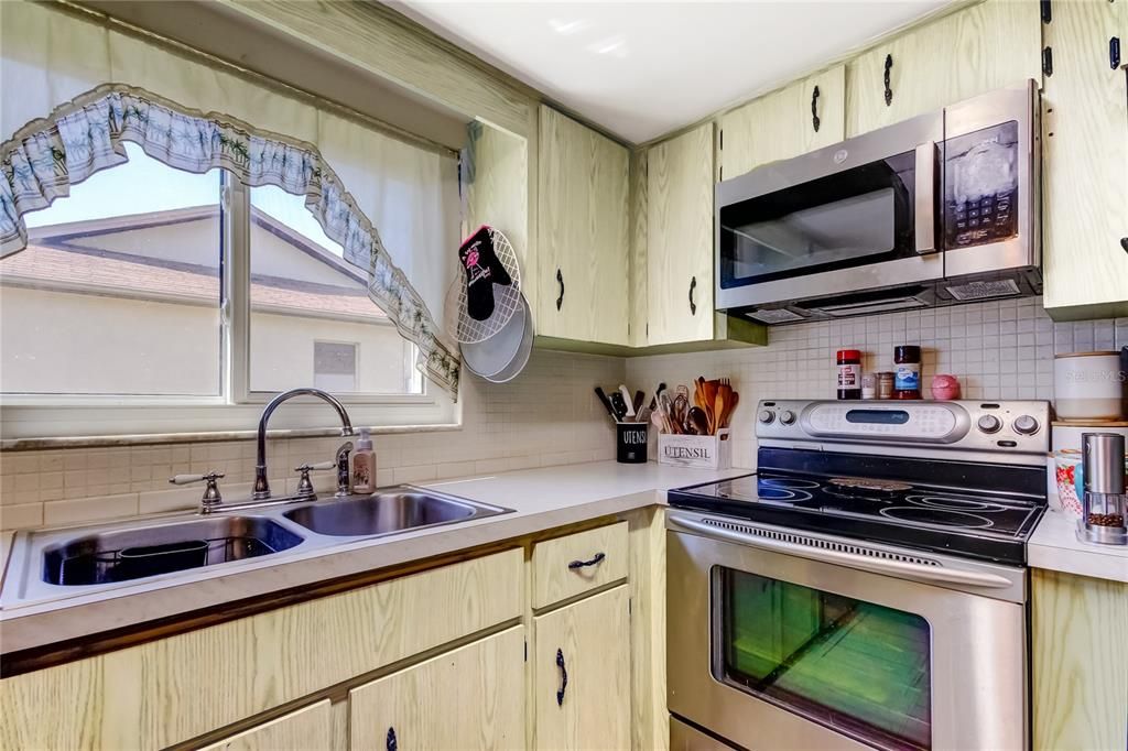 Interior, Kitchen, Stainless Steel Appliances