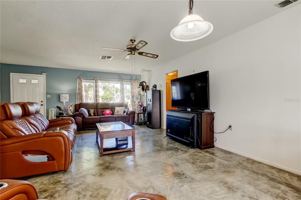 Interior, Living room, Pendant Lights