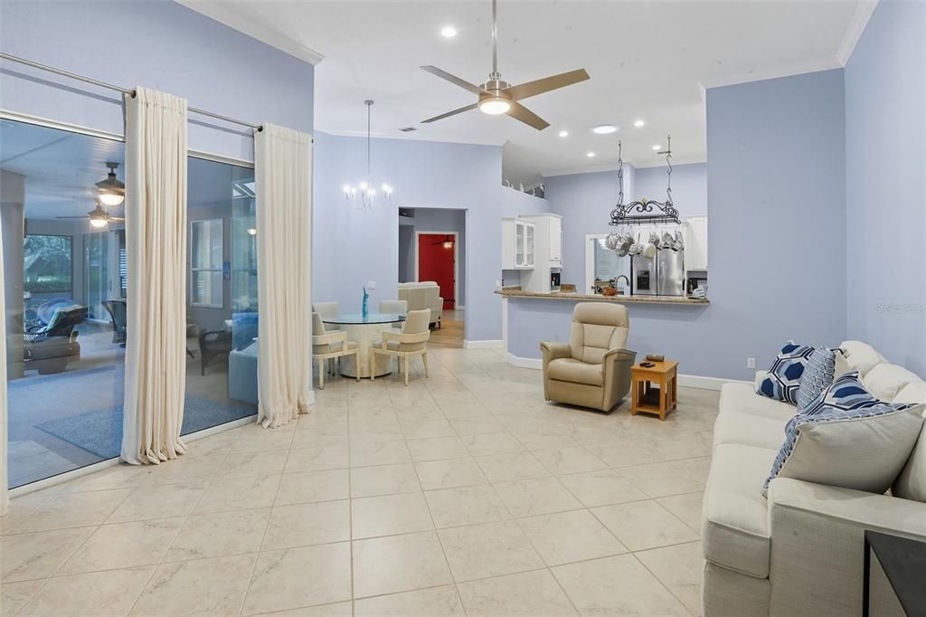 Dining room, Interior, Kitchen, Pendant Lights, Recessed Lighting