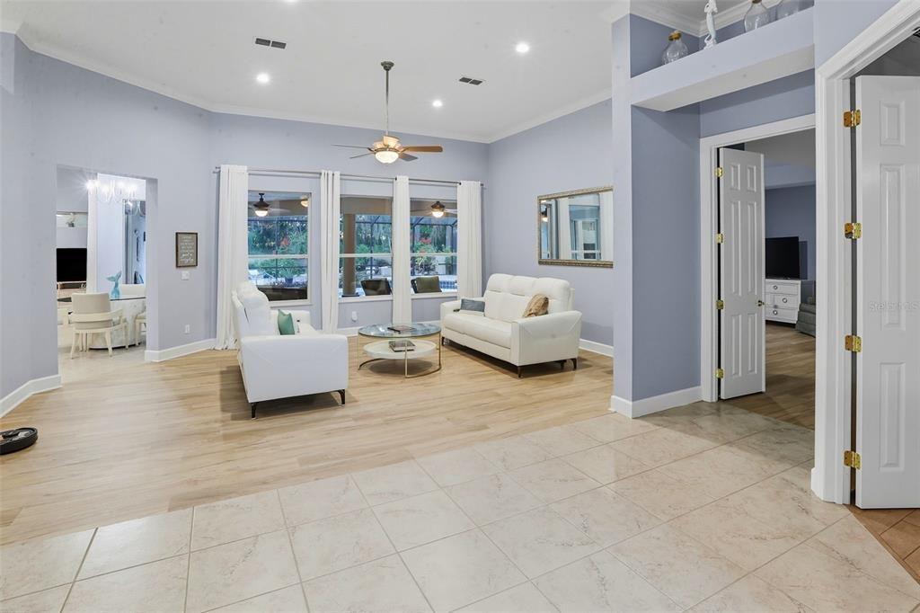 Interior, Living room, Recessed Lighting, Wood Texture Flooring