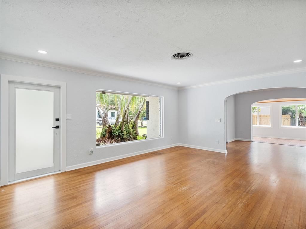 Empty room, Interior, Recessed Lighting, Wood Texture Flooring