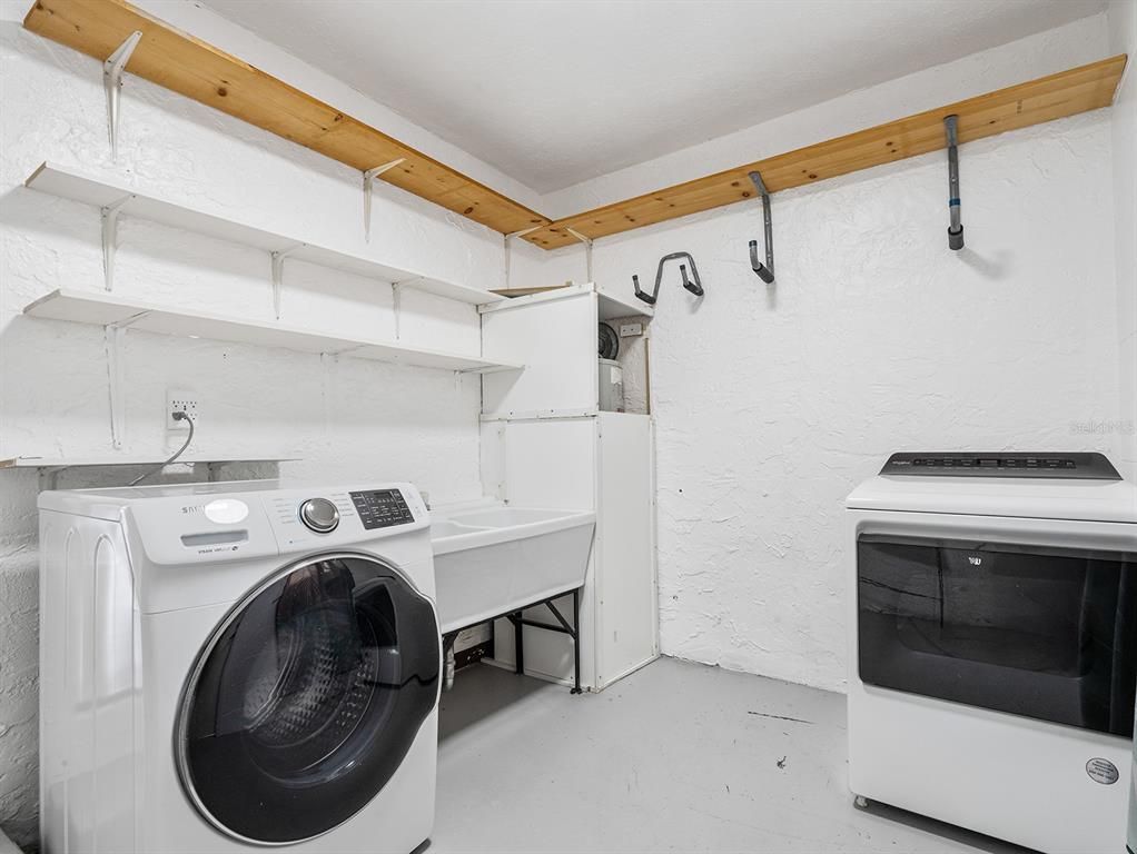 Interior, Utility Closets, Washer