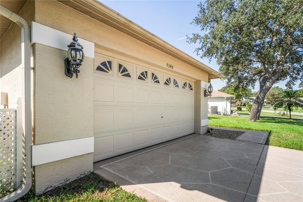 Detached Garage, Exterior