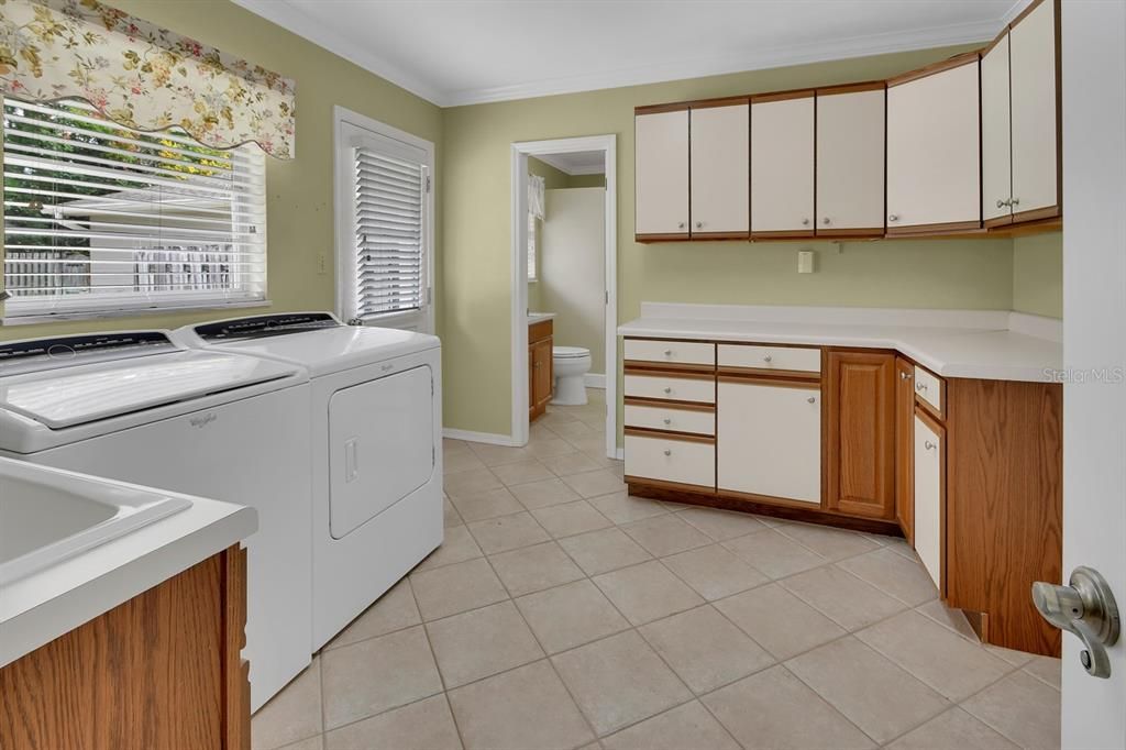 Interior, Washer