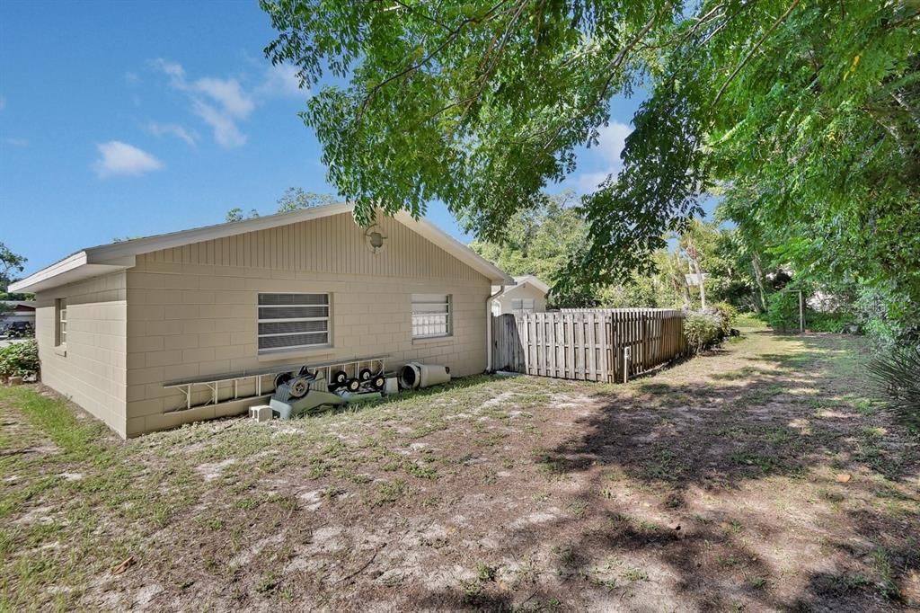 Backyard, Exterior
