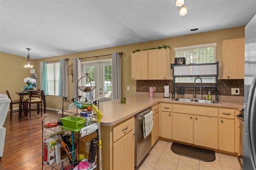 Dining room, Interior, Kitchen, Pendant Lights, Wood Texture Flooring