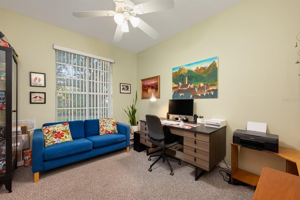 Home Office, Interior