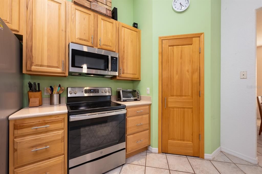 Interior, Kitchen, Stainless Steel Appliances
