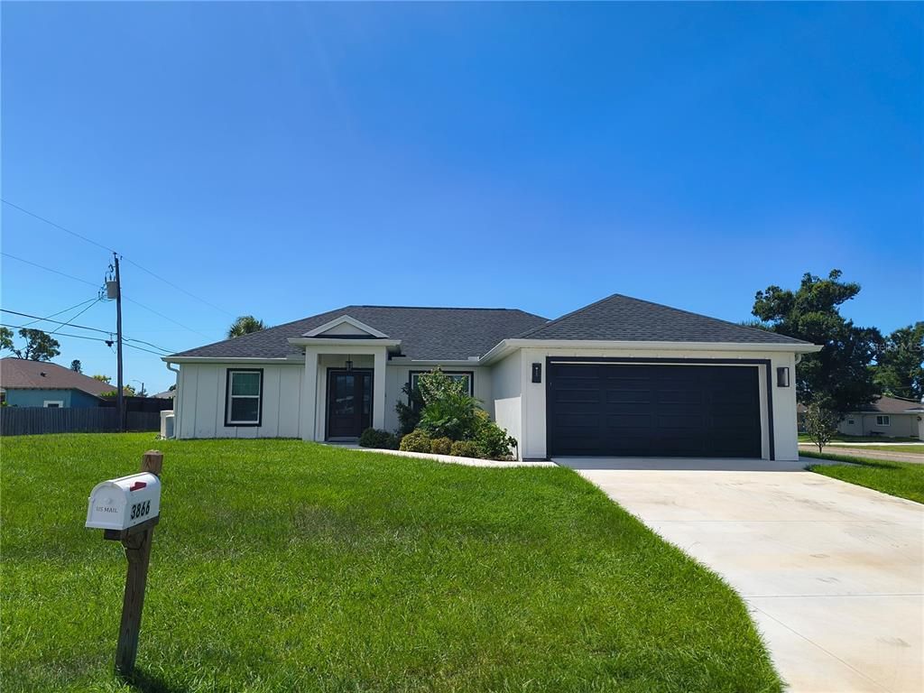 Attached, Backyard, Exterior, Facade, Ranch