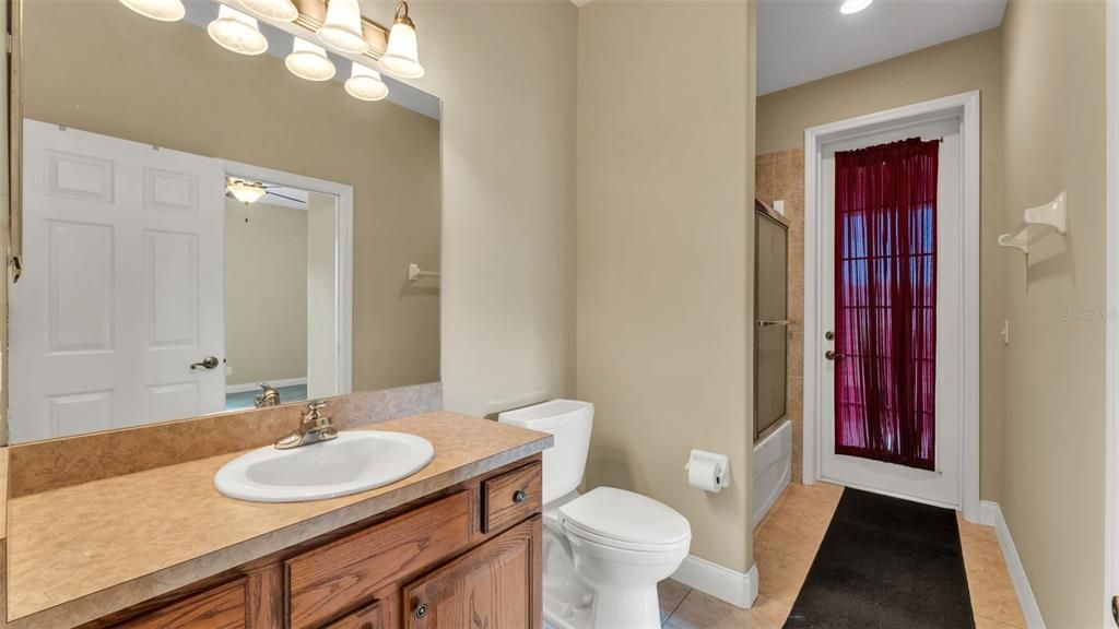 Bathroom, Interior, Recessed Lighting