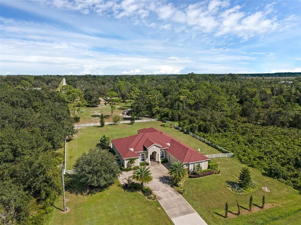 Exterior, Drone