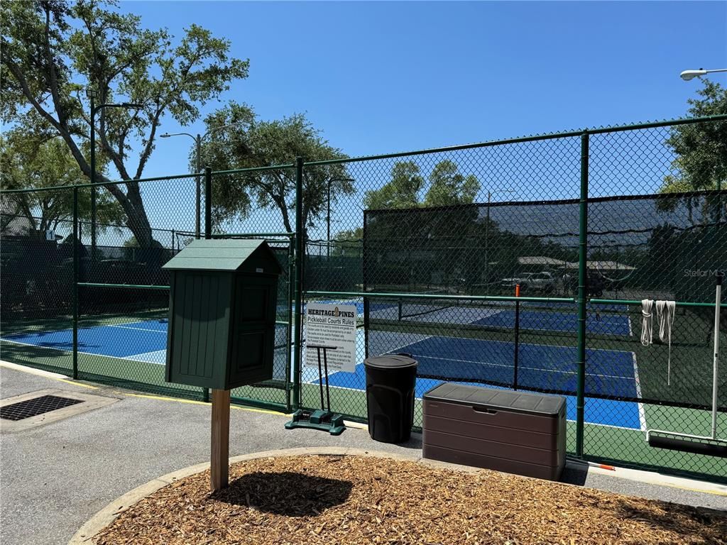 Exterior, Tennis Courts