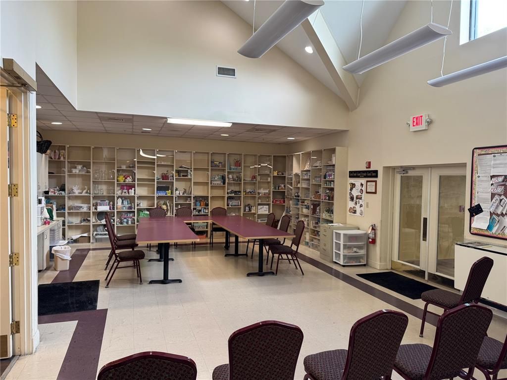 Game Room, Interior, Recessed Lighting