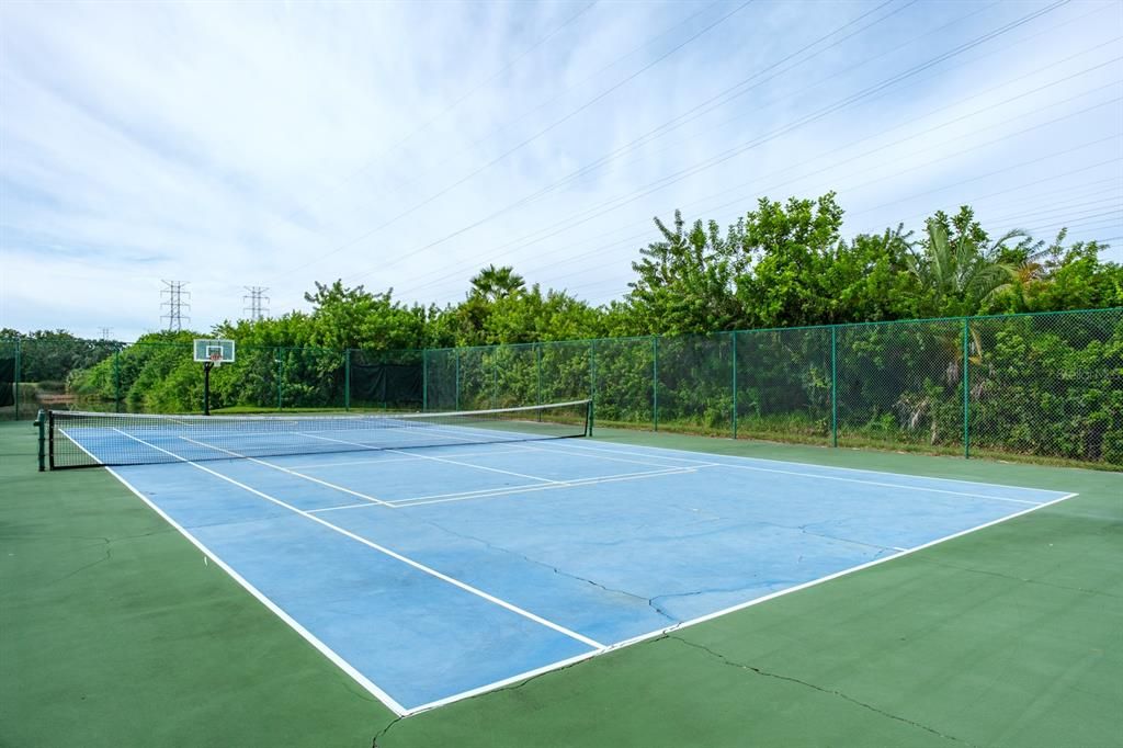 Exterior, Tennis Courts
