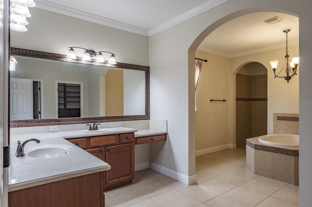Bathroom, Dual Sink Vanities, Interior, Pendant Lights