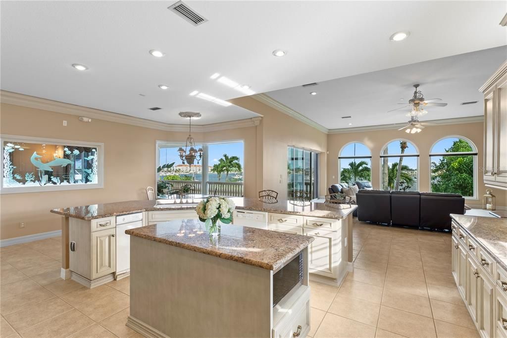 Interior, Kitchen, Living room, Pendant Lights, Recessed Lighting