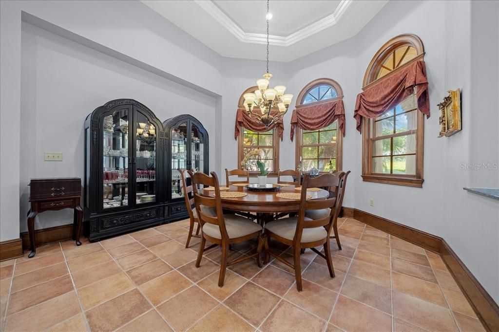 Chandelier, Dining room, Interior