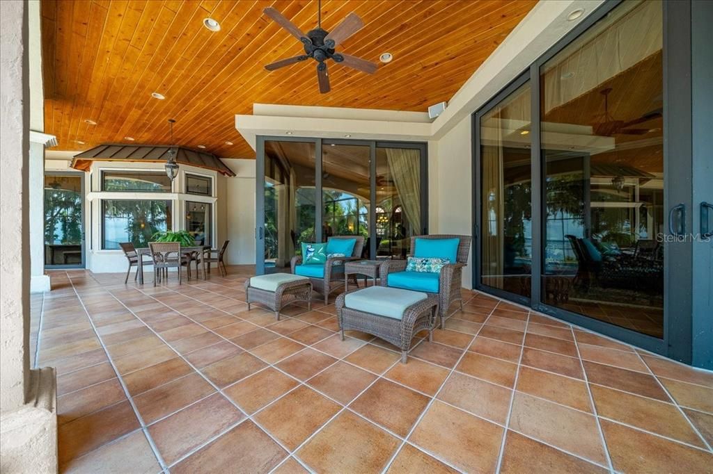 Dining room, Interior, Recessed Lighting, Wooden Ceilings