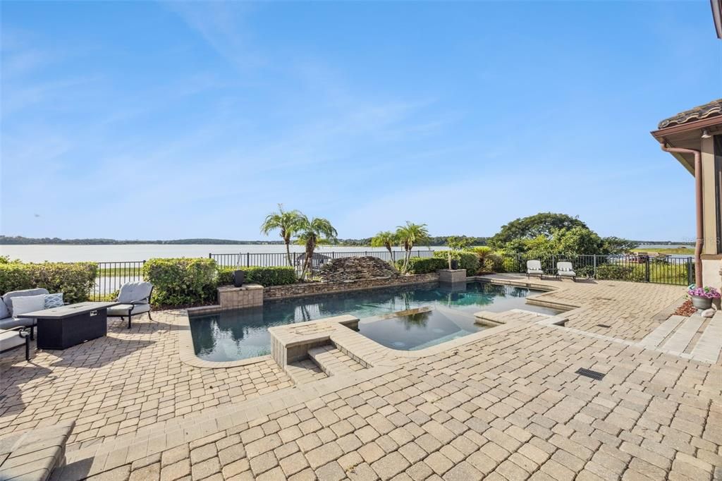 Exterior, Pool, Water