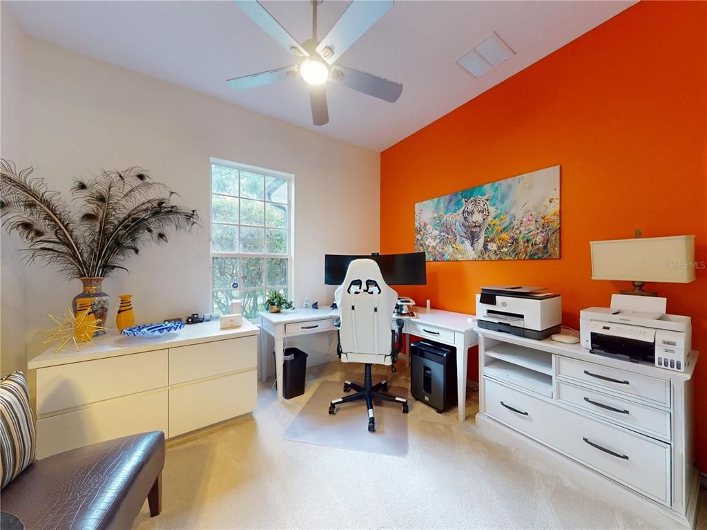 Home Office, Interior