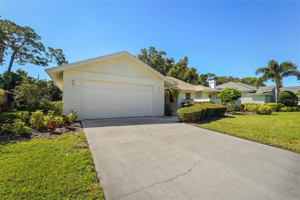 Backyard, Detached Garage, Exterior