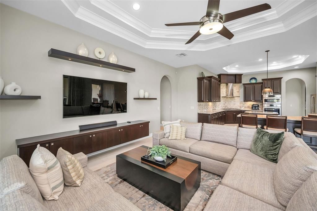 Interior, Kitchen, Living room, Pendant Lights, Recessed Lighting, Stainless Steel Appliances
