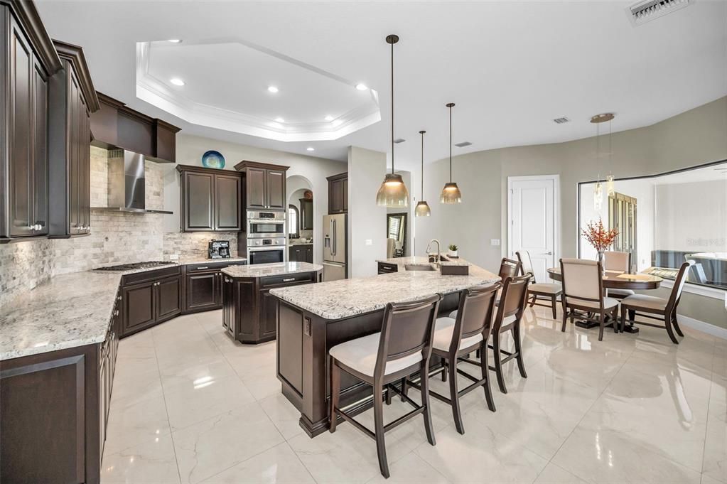 Dining room, Interior, Kitchen, Pendant Lights, Recessed Lighting, Stainless Steel Appliances