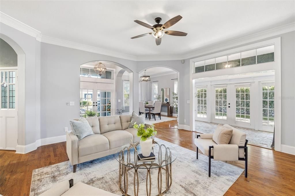 Chandelier, Dining room, Interior, Living room, Wood Texture Flooring