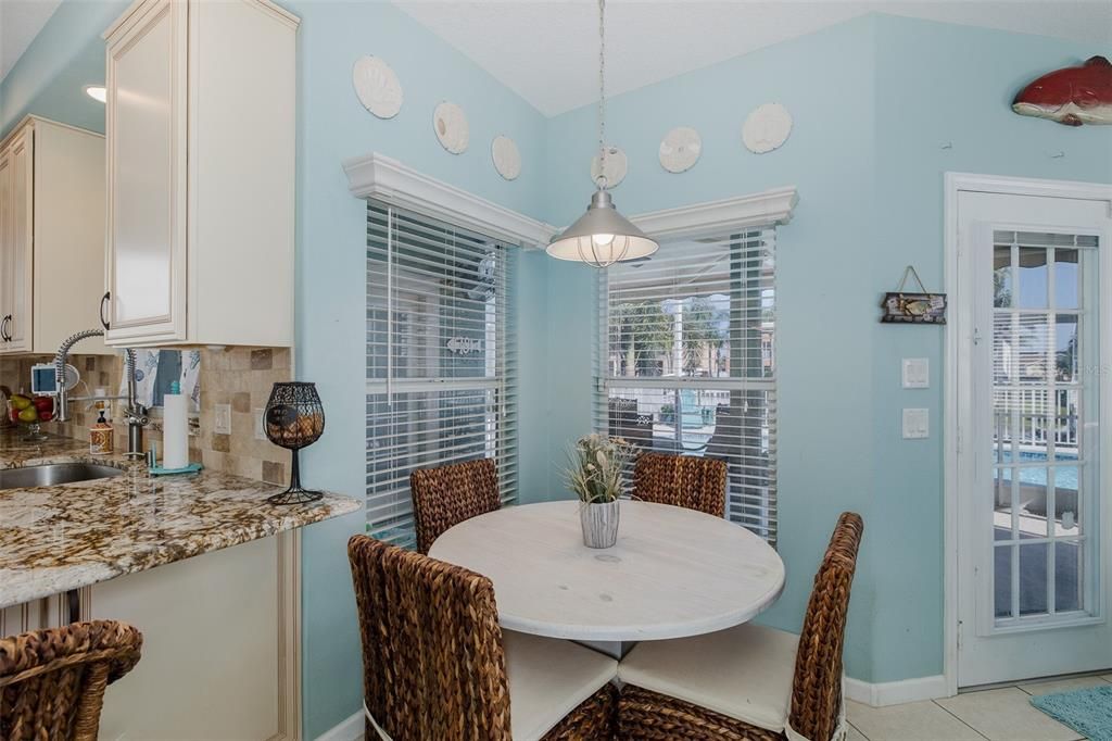 Dining room, Interior, Pendant Lights