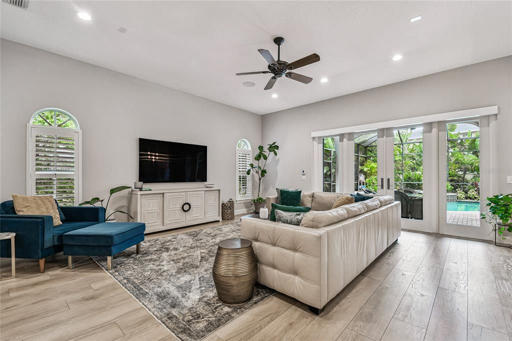 Interior, Living room, Recessed Lighting, Wood Texture Flooring