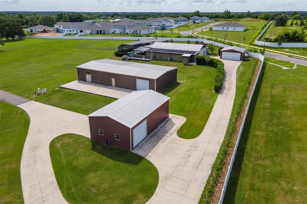 Exterior, Drone