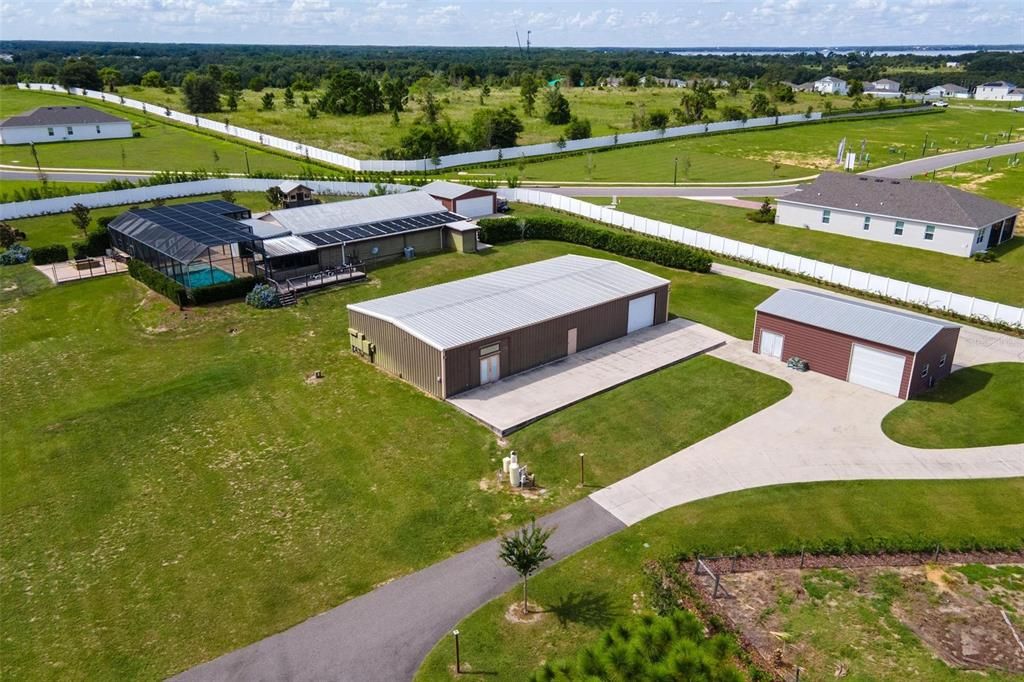 Exterior, Drone