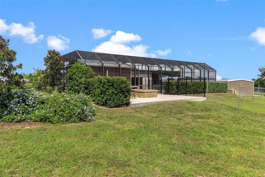 Backyard, Exterior