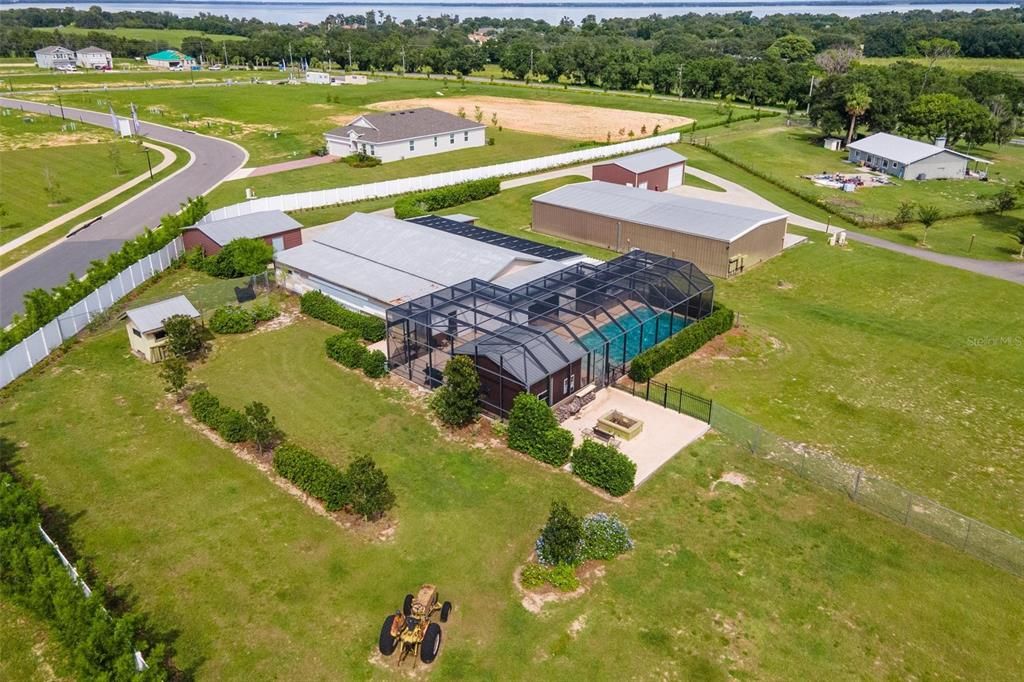 Exterior, Drone