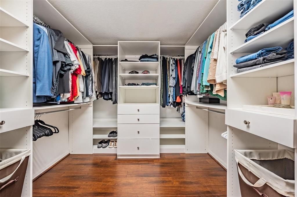 Interior, Walk-in Closets, Wood Texture Flooring