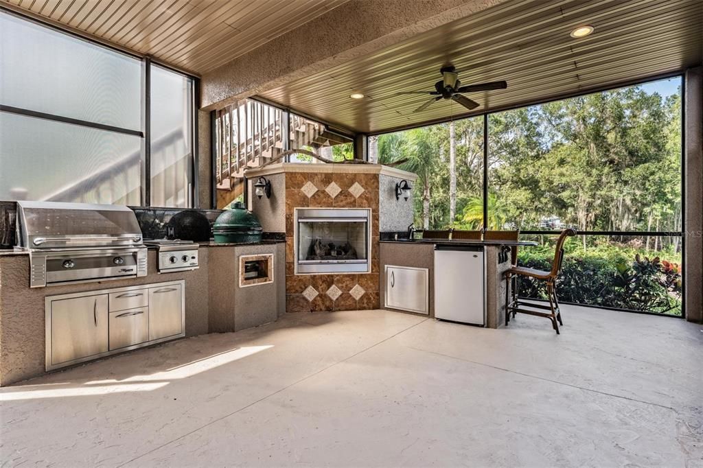 Exterior, Fireplace, Outdoor Kitchen