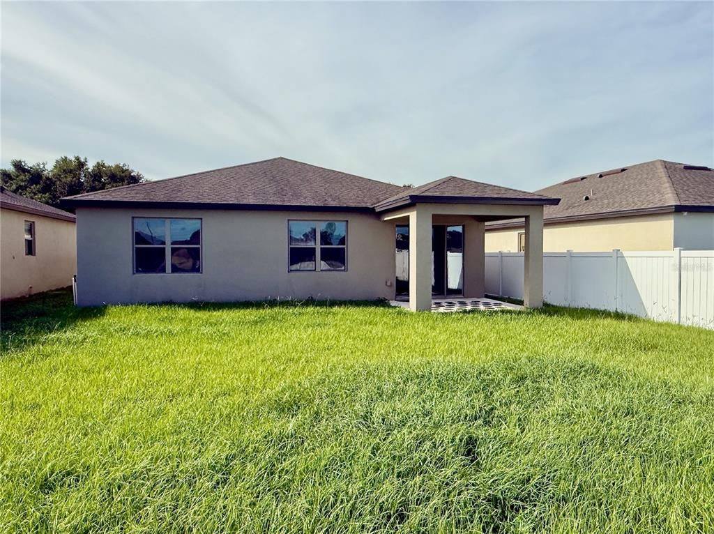 Backyard, Exterior